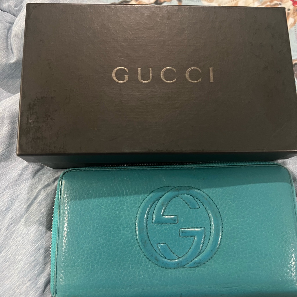 Authentic Gucci Wallet Vintage